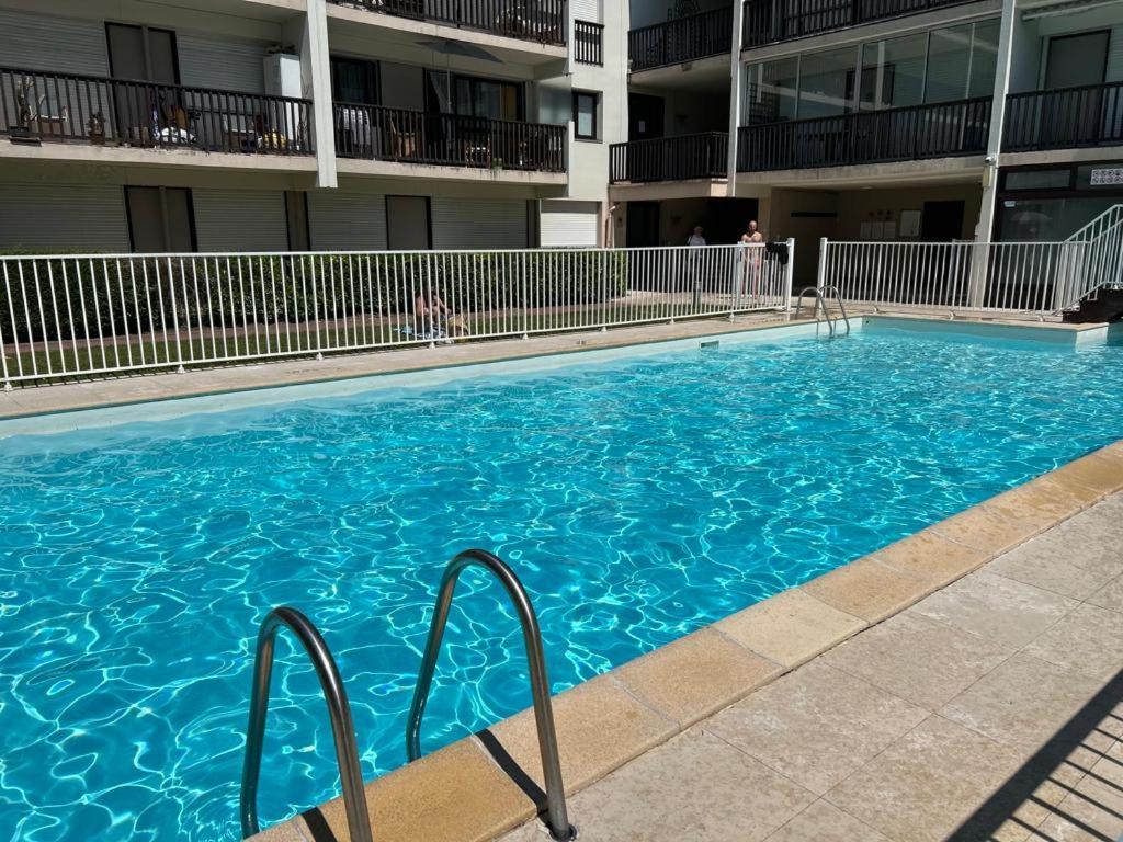 Le Cosy Avec Piscine, Balcon Et Parking Apartment ทรูวิลล์-ซูร์-แมร์ ภายนอก รูปภาพ